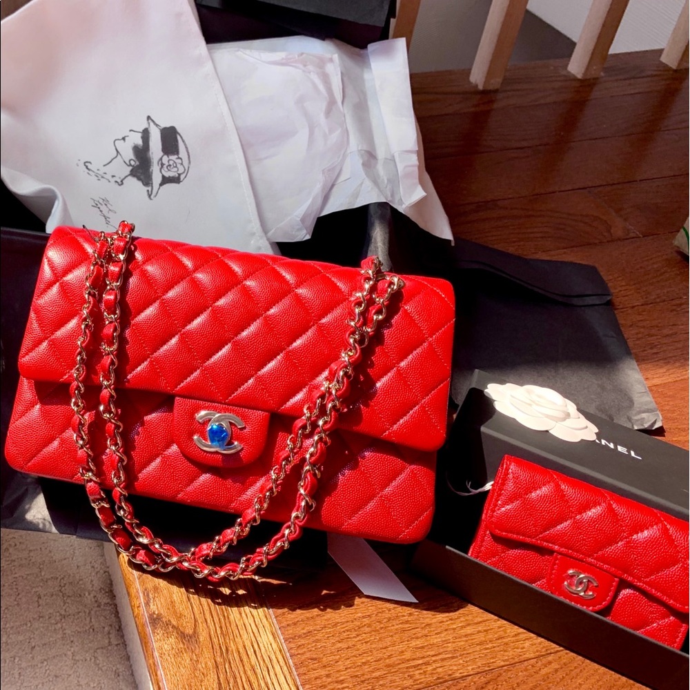 Chanel 19C Red Chanel Classic Flap m/l Card holder